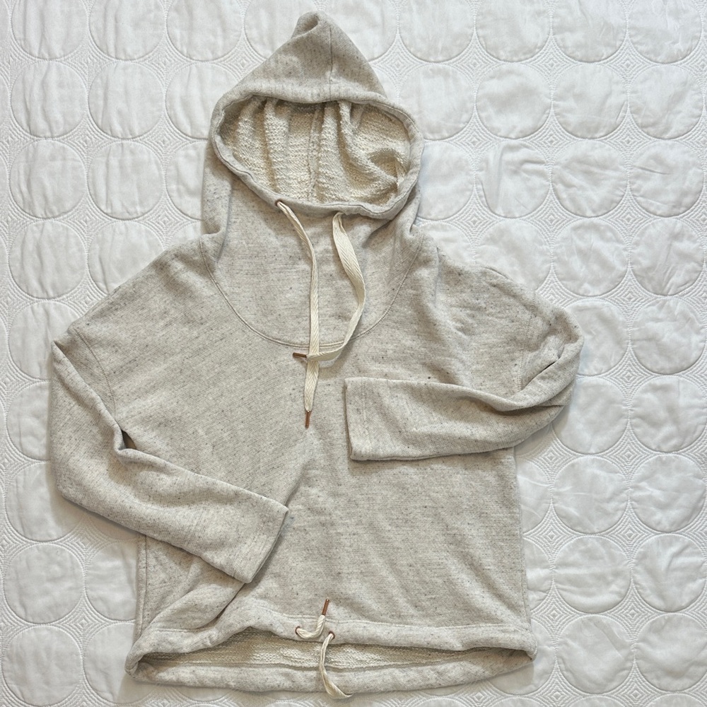 Lou & Grey Heathered Gray Hooded Sweater